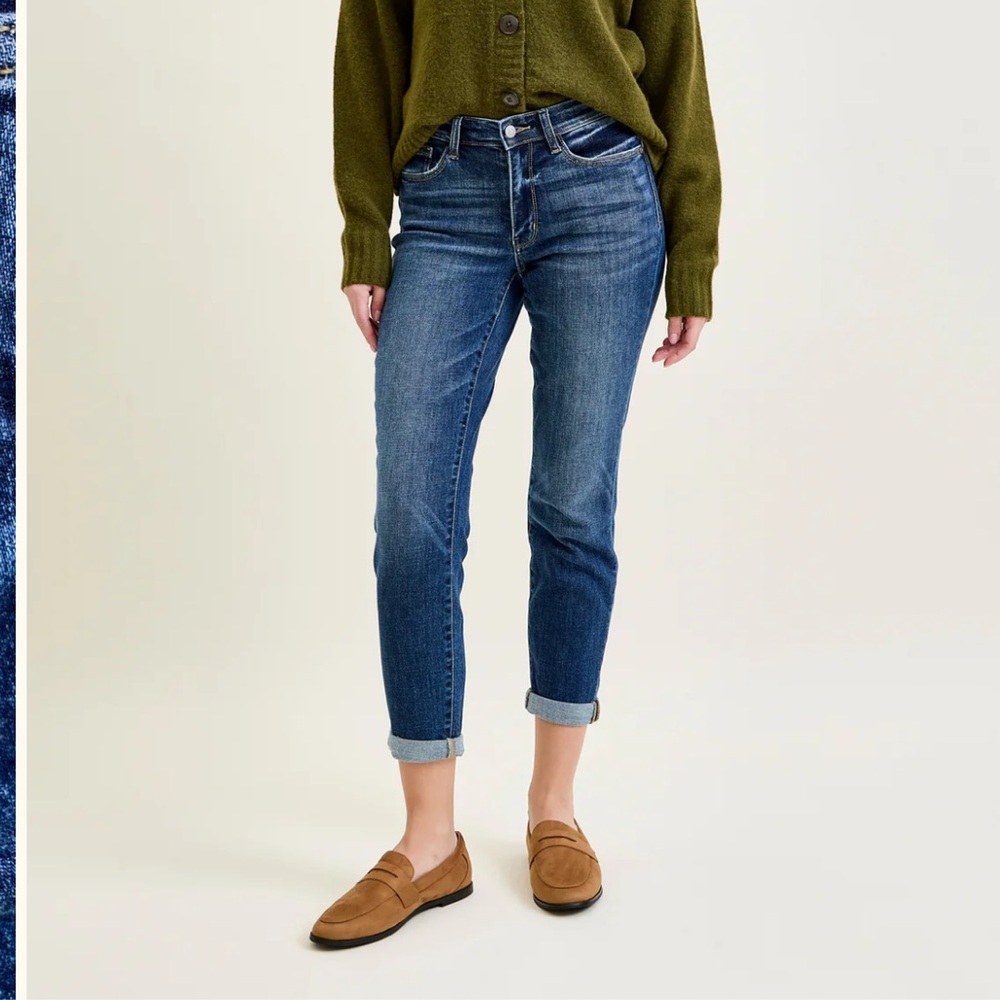 Judy Blue Addison Boyfriend‎ Fit High Rise Distressed Jeans - Blue